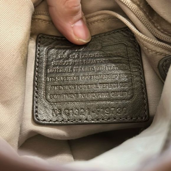 Coach Vintage Signature Chain Metallic Shoulder Bag Duffle Crossbody F19730. - Picture 12 of 13